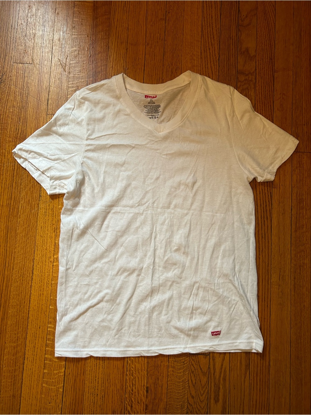 Levi's Men's White V-Neck Short Sleeve Tee
